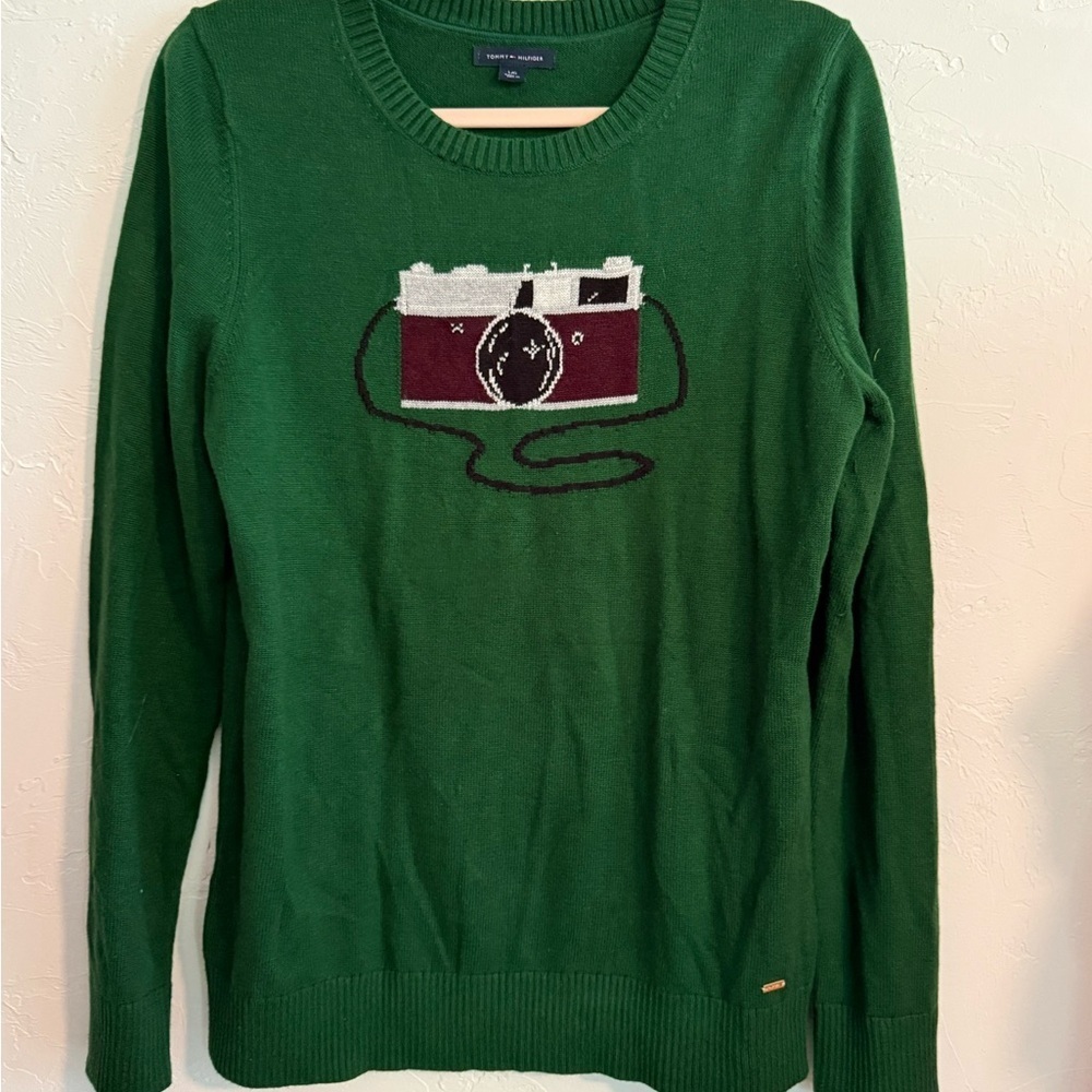 Tommy Hilfiger Green Camera Graphic Crewneck Sweater Large - Picture 2 of 8